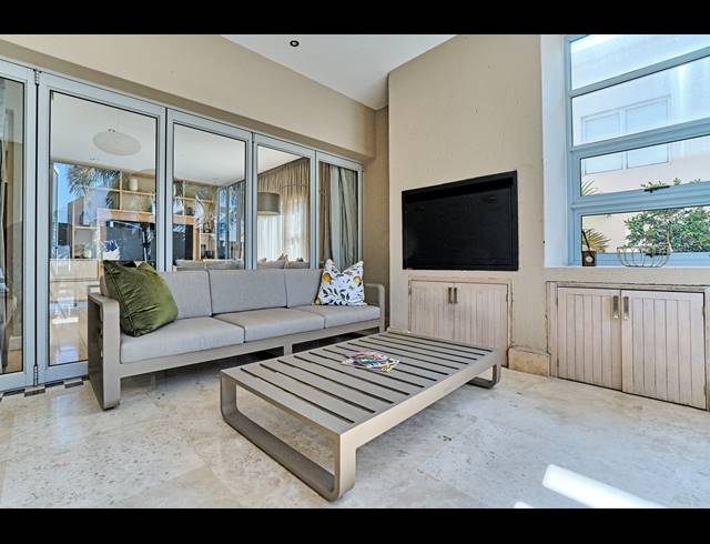 3 BEDROOM HOUSE FOR SALE IN SANDOWN